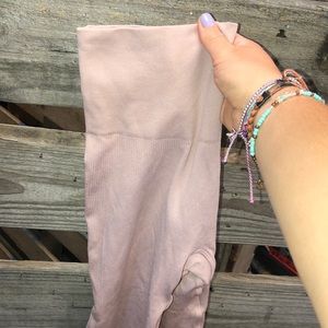 light pink set active athletic leggings